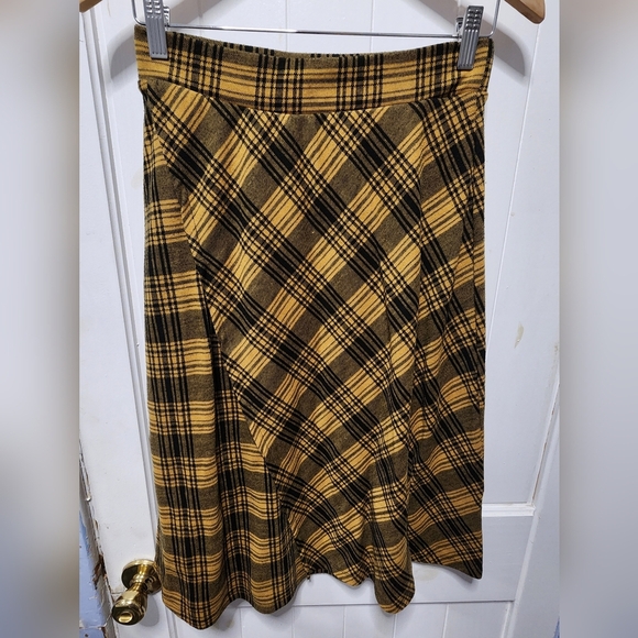 Zara Yellow And Black Plaid Skirt Size S. - Picture 2 of 6